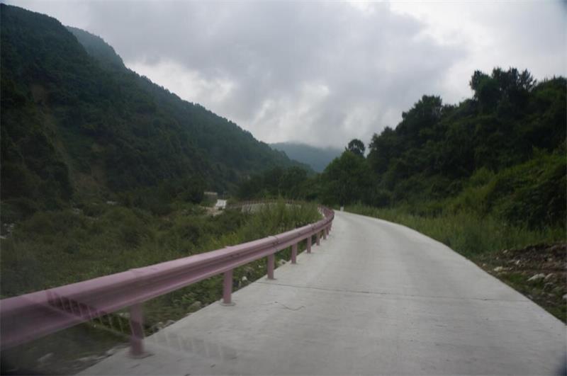 卧龙自然保护区道路交通灾后重建-耿黄路